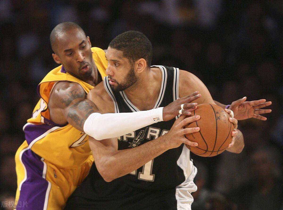 巴萨对阵马竞大名单：莱万、拉菲尼亚、亚马尔领衔，德容缺阵（巴萨战马竞名单出炉：莱万、拉菲尼亚、亚马尔压阵，德容缺席）