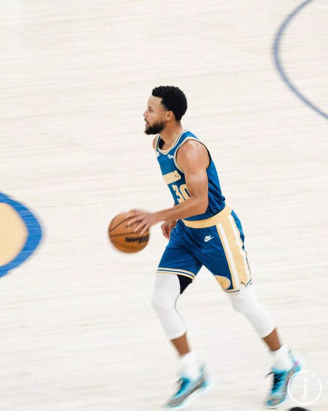 跟队：弗拉霍维奇伤情不乐观，很可能缺阵5-6周甚至更长时间（队内消息：弗拉霍维奇伤势不佳，预计缺阵5-6周甚至更久）