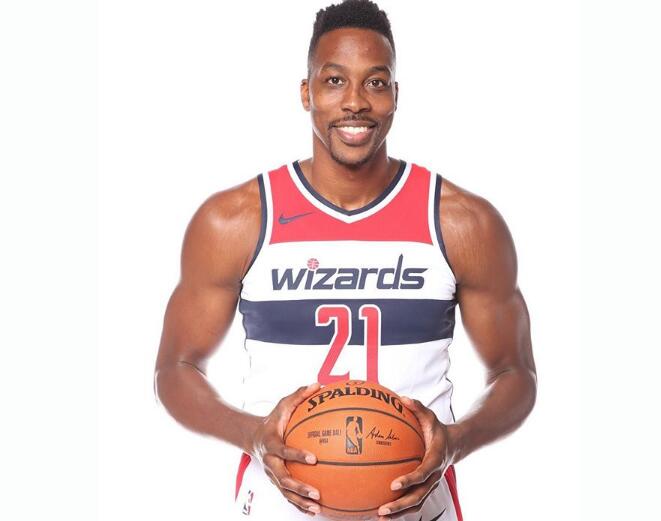 记者：邵佳一将现场观战西海岸vs亚泰，不会参与临场指挥工作（据记者透露，邵佳一将现场观看西海岸对阵亚泰，不参与临场指挥）