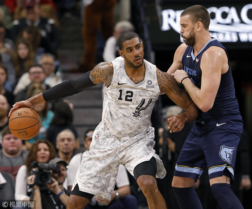 球迷领袖怒斥穆帅：厚颜无耻议论对手，对本方粗野动作装瞎！（球迷领袖怒批穆帅：肆意评点对手，对己方粗暴犯规却选择性失明）